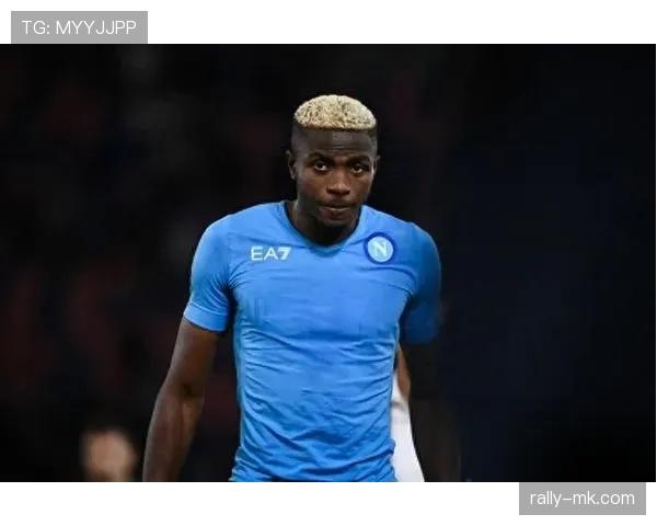 博尼法斯与奥斯梅恩：尼日利亚中锋的生涯路径对比