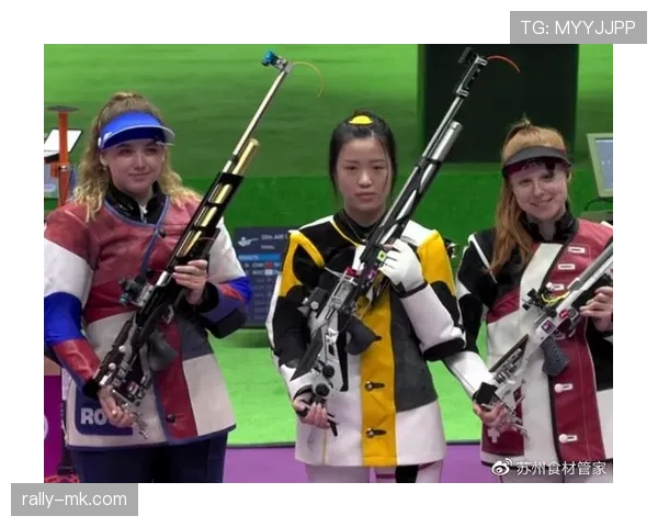 刷到杨倩的生活照，金牌脸一收，购物车比训练日程还扎眼